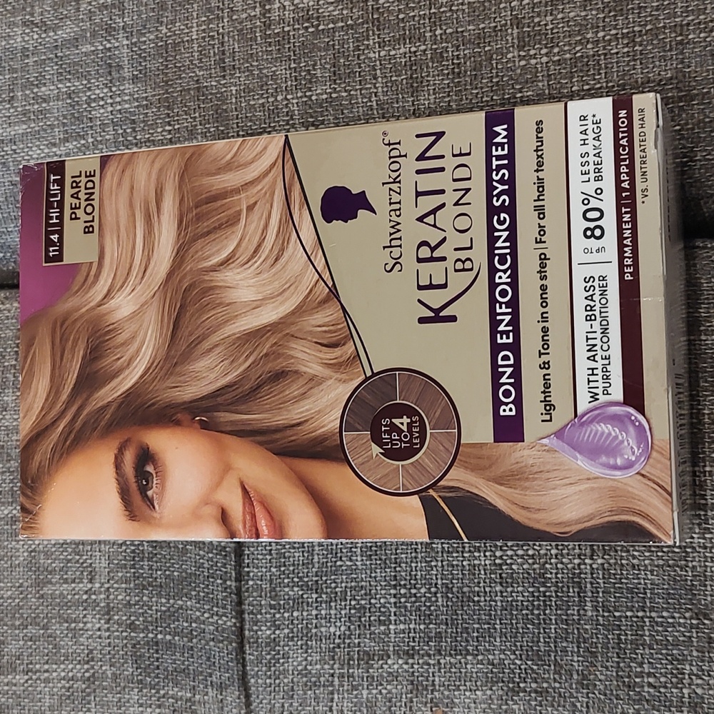 Schwartz Keratin Blonde
